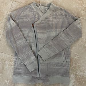 Lululemon grey zip up sweater size 6